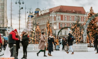 Božićni vašar na Trg bana Jelačića u Zagrebu, srce grada tokom Adventa
